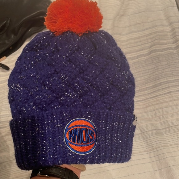 New York Knicks hat and cap - Picture 6 of 11
